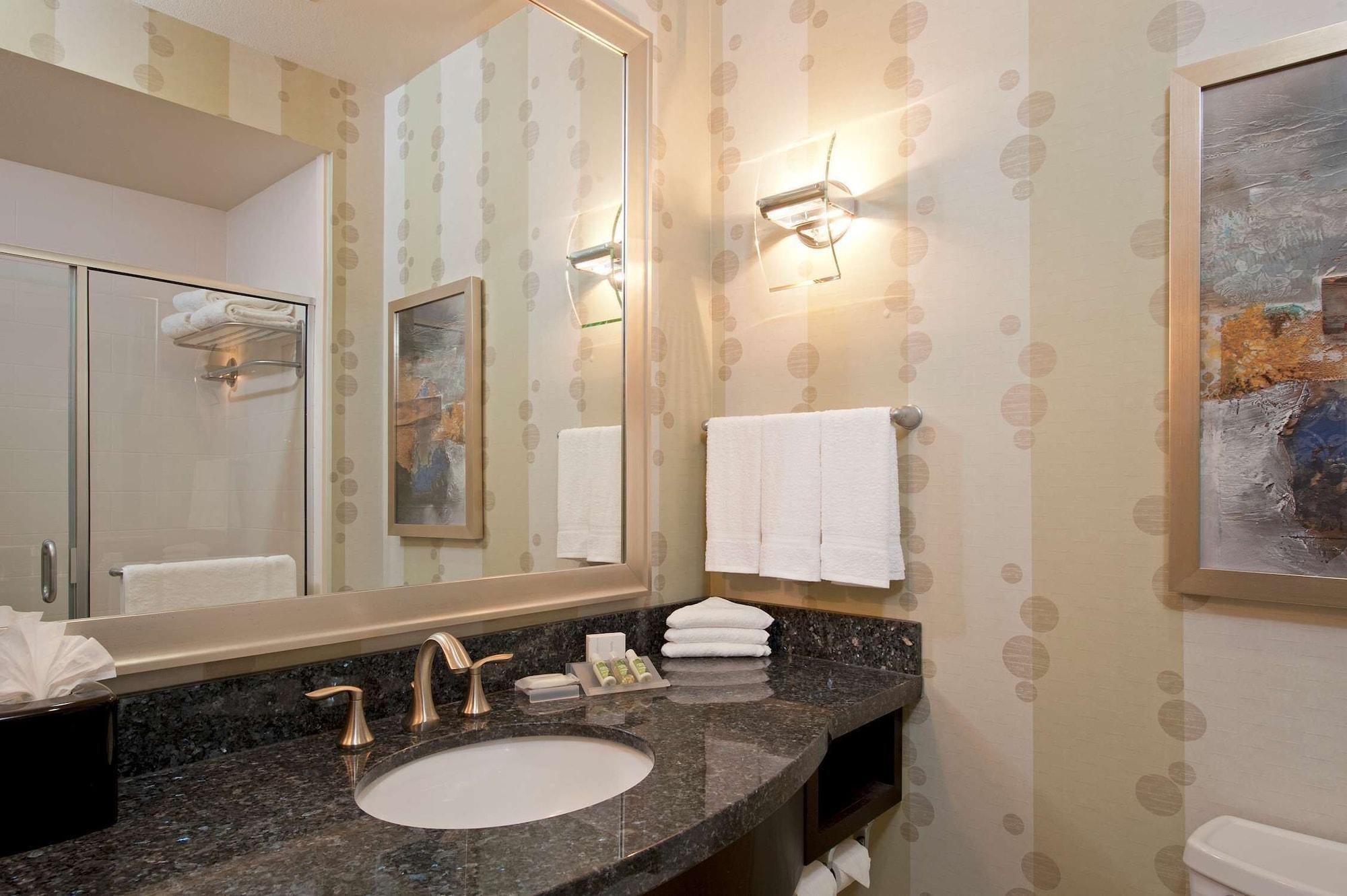 Hilton Garden Inn Ft Worth Alliance Airport Roanoke Ngoại thất bức ảnh