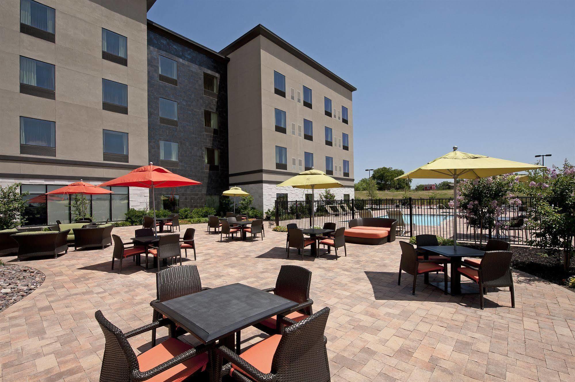 Hilton Garden Inn Ft Worth Alliance Airport Roanoke Ngoại thất bức ảnh